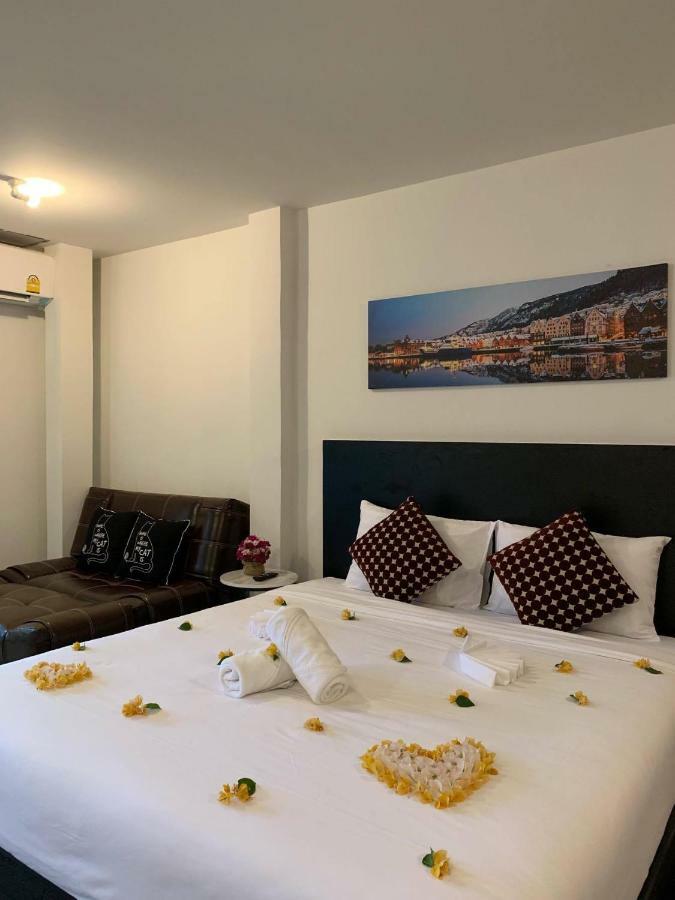 Beam House Hotel Patong Exterior foto