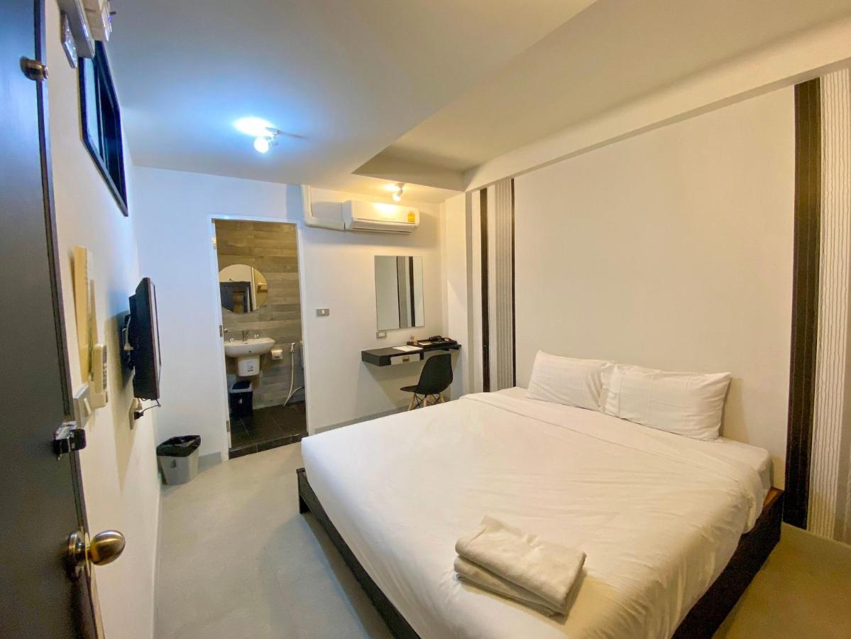 Beam House Hotel Patong Exterior foto