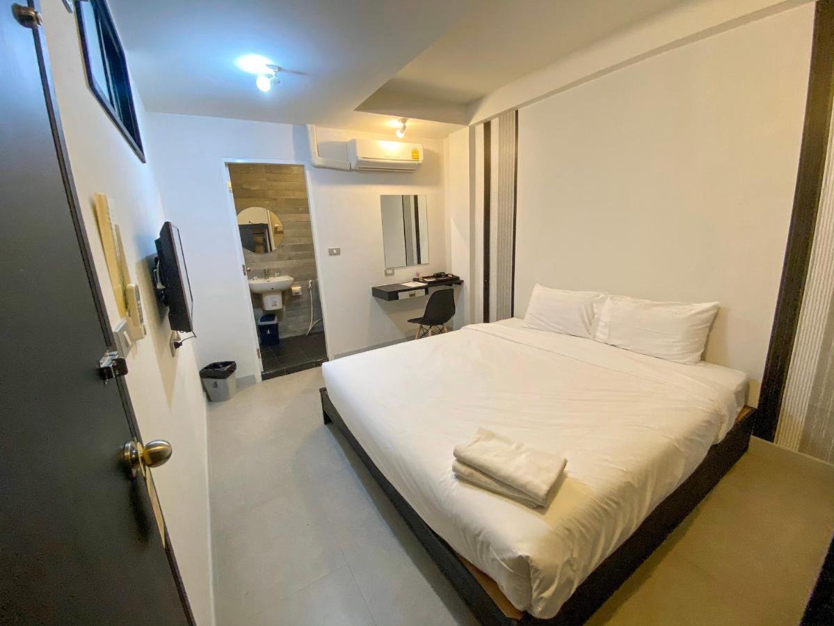 Beam House Hotel Patong Exterior foto